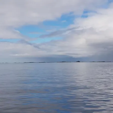 Boathouse In Mausund Apartmán