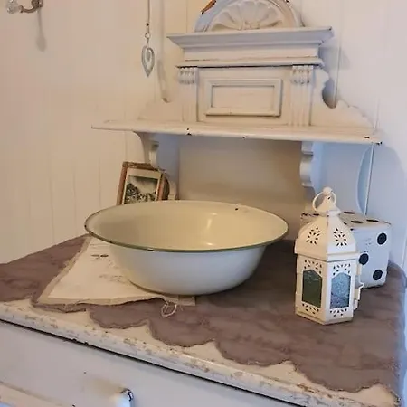 Boathouse In Mausund Apartament Bogoyvaer